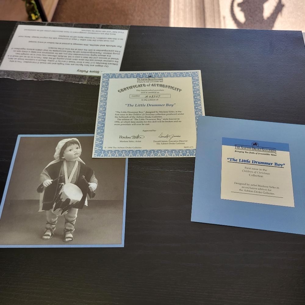 NWT the little dummer boy from the Ashton-Drake galleries 1994 - Picture 5 of 10